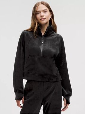 Lululemon Black Velvet Cropped Half Zip Pullover M/L